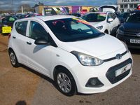 Used Hyundai i10 67 HP (49 kW) 2014 White Hatchback