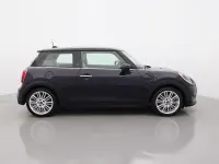 Begagnad Mini Cooper Exclusive 134 HK (98 kW) 2023 Svart Halvkombi