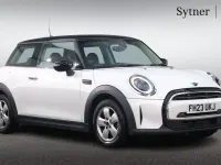 Used Mini Cooper Classic 134 HP (98 kW) 2023 White Hatchback