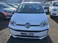 Used VW up! move up! 60 HP (44 kW) 2016 White Hatchback