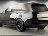 Używany Land Rover Range Rover HSE 441 KM (324 kW) 2023 Czarny SUV