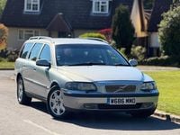 Używany Volvo V70 2000 Niebieski Kombi