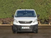 Used Peugeot e-Expert 100 kW (136 HP) 2022 Mauve/pink Van