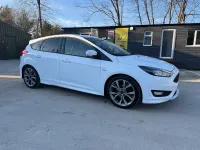 Used Ford Focus ST-Line X 140 HP (102 kW) 2017 White Hatchback