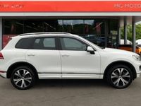 used VW Touareg 3.0 V6 TDI BlueMotion Tech 262 R-Line 5dr Tip Auto