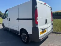 Used Vauxhall Vivaro 90 HP (66 kW) 2008 White MPV