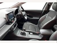 Used Hyundai i30 Premium 138 HP (101 kW) 2018 White Hatchback