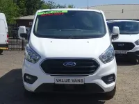 Used Ford Transit Custom Limited 130 HP (95 kW) 2022 White Van