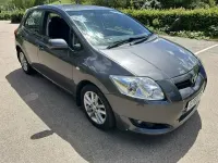 Used Toyota Auris 100 HP (73 kW) 2009 Grey Hatchback