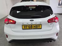 Used Ford Focus ST-Line X 120 HP (88 kW) 2019 White Hatchback