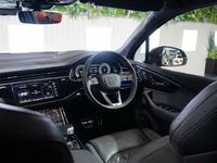 Used Audi Q7 Advanced 340 HP (250 kW) 2021 Black SUV