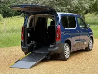 Used Citroën Berlingo Feel 2021 Blue MPV