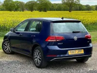 Begagnad VW Golf VII SE 125 HK (91 kW) 2017 Blå Halvkombi