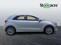 Used Kia Rio 89 HP (65 kW) 2017 Silver Hatchback