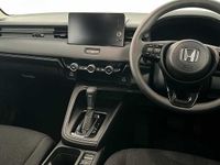 Used Honda HR-V Elegance 131 HP (96 kW) 2024 White SUV