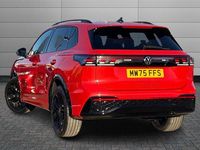 New VW Tiguan R-line 150 HP (110 kW) 2025 Persimmon red SUV