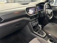 Used VW T-Cross SE 110 HP (80 kW) 2023 Blue SUV
