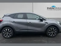 Used Renault Captur Evolution 143 HP (105 kW) 2023 Oyster grey SUV
