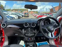Begagnad Vauxhall Adam Glam 70 HK (51 kW) 2017 Röd Halvkombi