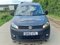Usado VW Caddy 101 HP (74 kW) 2012 Cinzento Monovolume