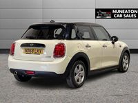 Used Mini Cooper Classic 136 HP (100 kW) 2019 White Hatchback