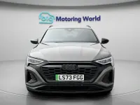 Usado Audi Q8 e-tron Black Edition 300 kW (408 HP) 2023 Cinzento SUV