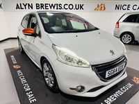 Used Peugeot 208 Roland Garros 92 HP (67 kW) 2014 White Hatchback