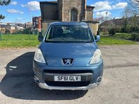 Used Peugeot TePee S 92 HP (67 kW) 2011 Blue MPV