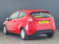 Used Ford Fiesta Style 60 HP (44 kW) 2015 Red Hatchback