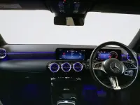 Begagnad Mercedes A180 Executive 2023 Vit Halvkombi
