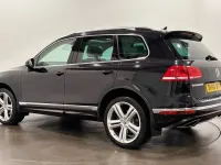 Used VW Touareg R-line 262 HP (192 kW) 2017 Black SUV