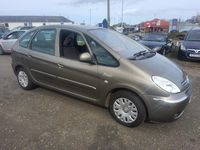Usado Citroën Xsara Picasso 2010 Castanho Monovolume