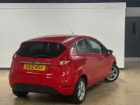 Used Ford Fiesta Zetec 70 HP (51 kW) 2012 Red Hatchback