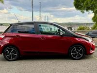 Used Toyota Yaris Hybrid 2017 Red Hatchback