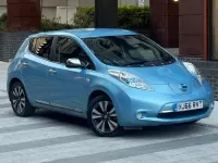 Used Nissan Leaf Tekna 80 kW (109 HP) 2016 Blue Hatchback