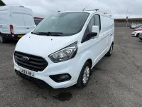 Used Ford Transit Custom Limited 130 HP (95 kW) 2023 White Van