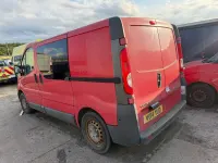 Used Vauxhall Vivaro 115 HP (84 kW) 2014 Red MPV