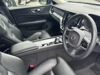 Usado Volvo S60 Plus 250 HP (183 kW) 2023 Cinzento Sedan