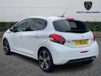 Used Peugeot 208 GT-line 108 HP (79 kW) 2019 White Hatchback