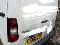 Used Citroën Berlingo 75 HP (55 kW) 2016 White MPV