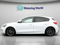 Used Ford Focus ST-Line 2019 White Hatchback
