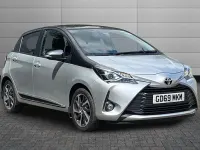 Usado Toyota Yaris 111 HP (81 kW) 2020 Prateado Citadino
