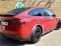 Used Tesla Model X 311 kW (423 HP) 2018 Red SUV