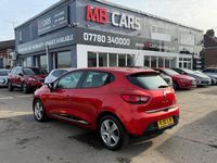 Used Renault Clio IV Dynamique 90 HP (66 kW) 2016 Red Hatchback