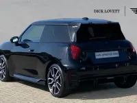 Used Mini Cooper SE Hatch 158 kW (215 HP) 2024 Black Hatchback