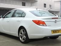 Used Vauxhall Insignia SRi 140 HP (102 kW) 2012 White Hatchback