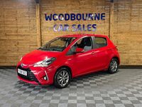 Used Toyota Yaris Hybrid 100 HP (73 kW) 2018 Red Hatchback