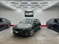 Used Ford Focus Zetec 125 HP (91 kW) 2015 Grey Hatchback