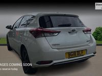 Used Toyota Auris Hybrid Design 136 HP (100 kW) 2019 Hatchback