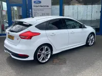 Used Ford Focus ST 185 HP (136 kW) 2018 White Hatchback